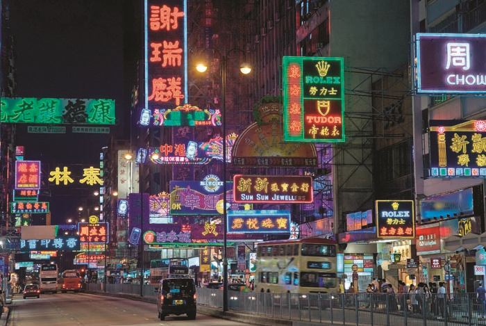 BORA AKSU KOLEKSİYONUNU ANLATTI