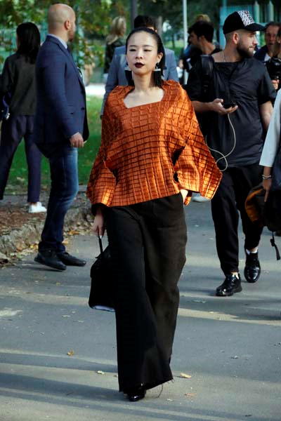 2018 İLKBAHAR-YAZ MİLANO MODA HAFTASI SOKAK STİLLERİ