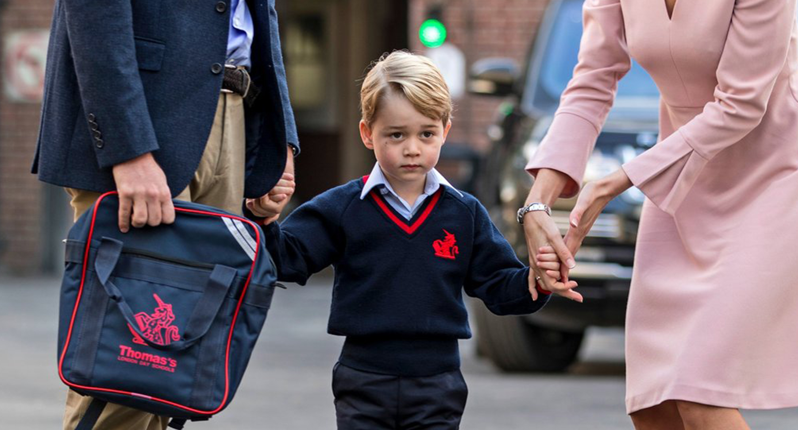 PRENS GEORGE’UN OKULDAKİ İLK GÜNÜ