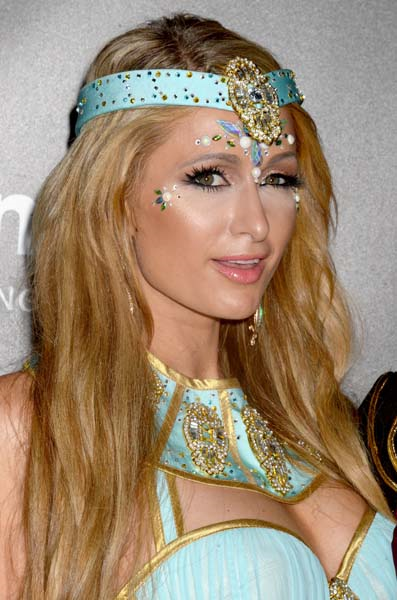  AMFARDA DİKKAT ÇEKEN SAÇ MODELLERİ 