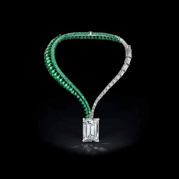 EŞSİZ BİR MÜCEVHERE DÖNÜŞÜM