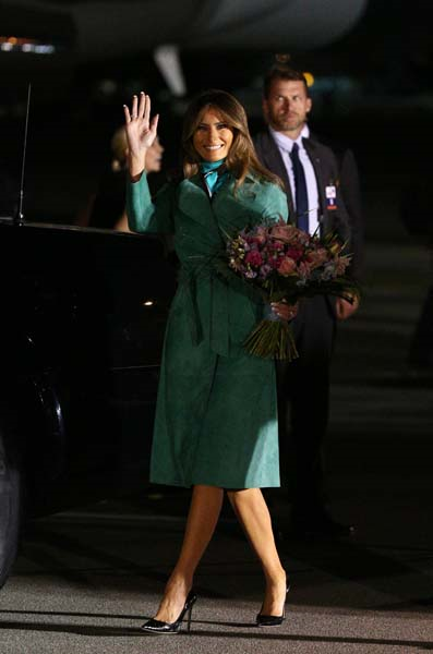 KATE MIDDLETON VE MELANIA TRUMPIN DOLAP RENKLERİ