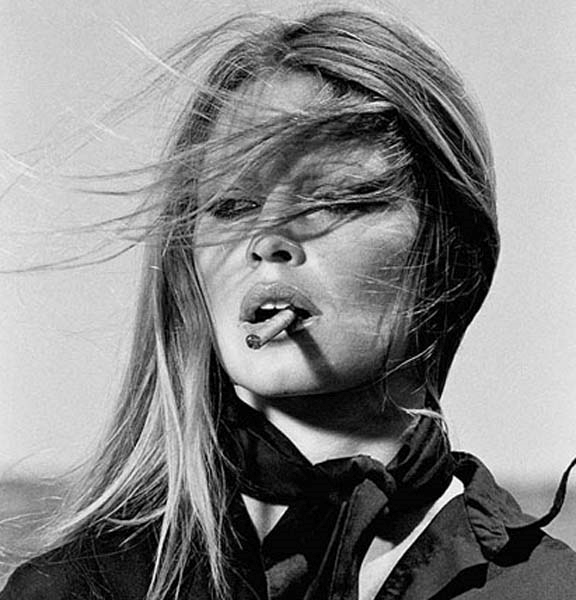 KLASİK HOLLYWOOD FİLMLERİNİN PERDE ARKASI