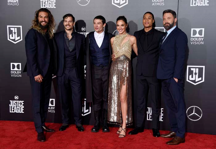 JUSTICE LEAGUE PREMİYERİ 