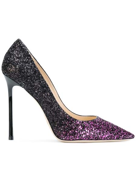 IŞILTILI AYAKKABILARLA CESUR ADIMLAR