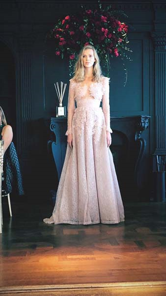 VAKKO EV SAHİPLİĞİNDE ZUHAIR MURAD SUNUMU