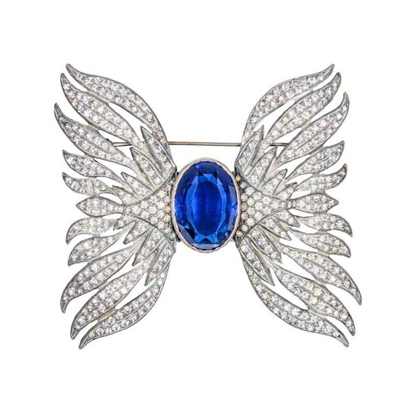 FİLMLERDEKİ MÜCEVHERLER SATILDI