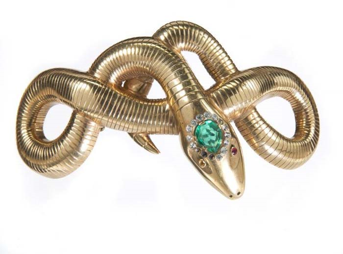 FİLMLERDEKİ MÜCEVHERLER SATILDI