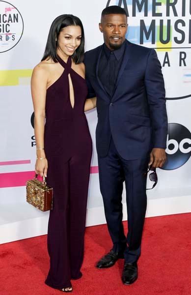 2017 AMERİKAN MÜZİK ÖDÜLLERİ KIRMIZI HALI