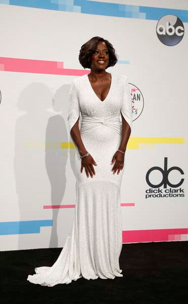 2017 AMERİKAN MÜZİK ÖDÜLLERİ KIRMIZI HALI