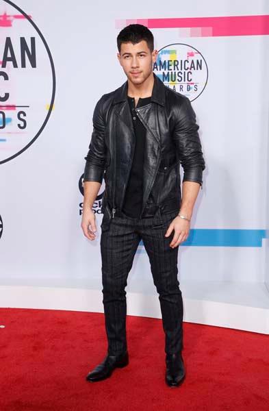 2017 AMERİKAN MÜZİK ÖDÜLLERİ KIRMIZI HALI