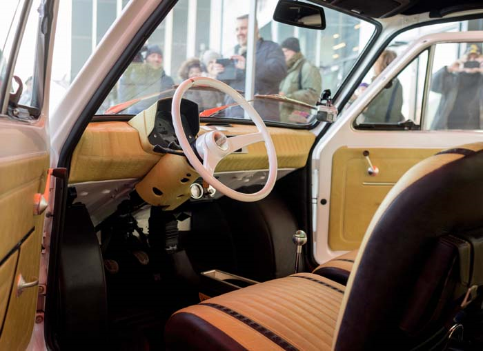 TOM HANKSİN HEDİYESİ YOLA ÇIKTI