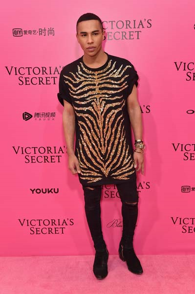 PEMBE HALI GEÇİDİ