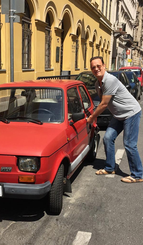 TOM HANKSİN HEDİYESİ YOLA ÇIKTI