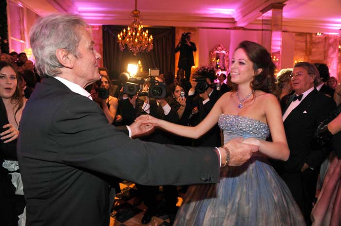 LE BAL 25 KASIMDA GERÇEKLEŞİYOR