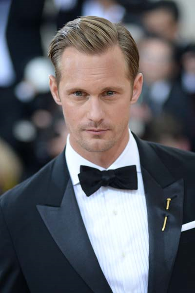 ALEXANDER SKARSGARD TELEVİZYONA DÖNÜYOR