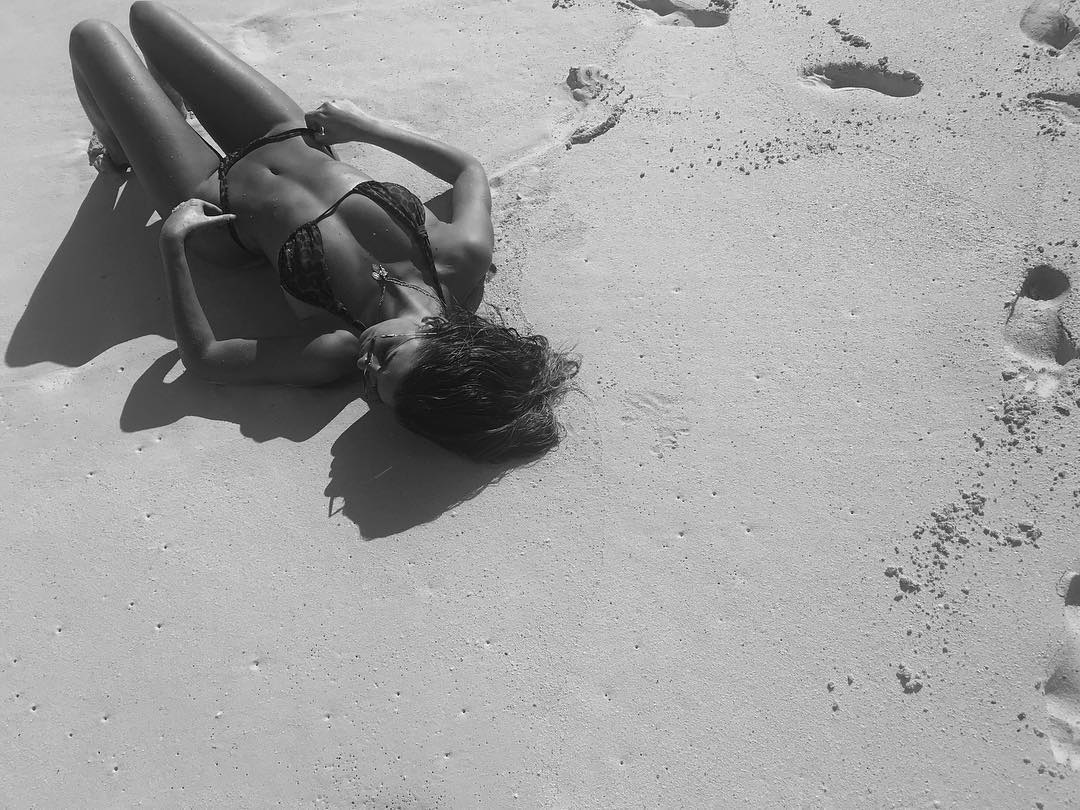  HAILEY BALDWININ 21.YAŞ DOĞUM GÜNÜ                                    