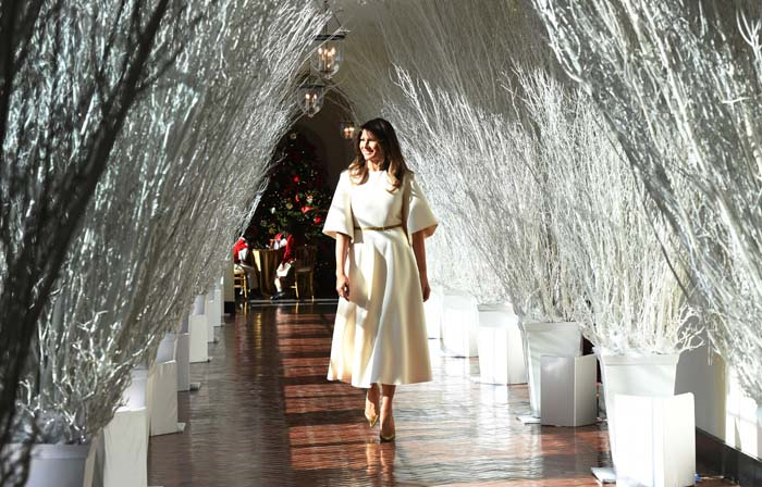  YILBAŞI HAZIRLIKLARINA MELANIA TRUMP ELİ DEĞDİ