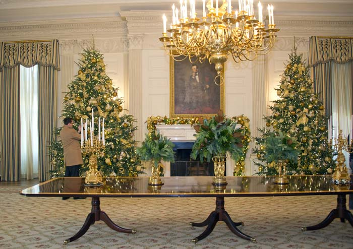  YILBAŞI HAZIRLIKLARINA MELANIA TRUMP ELİ DEĞDİ