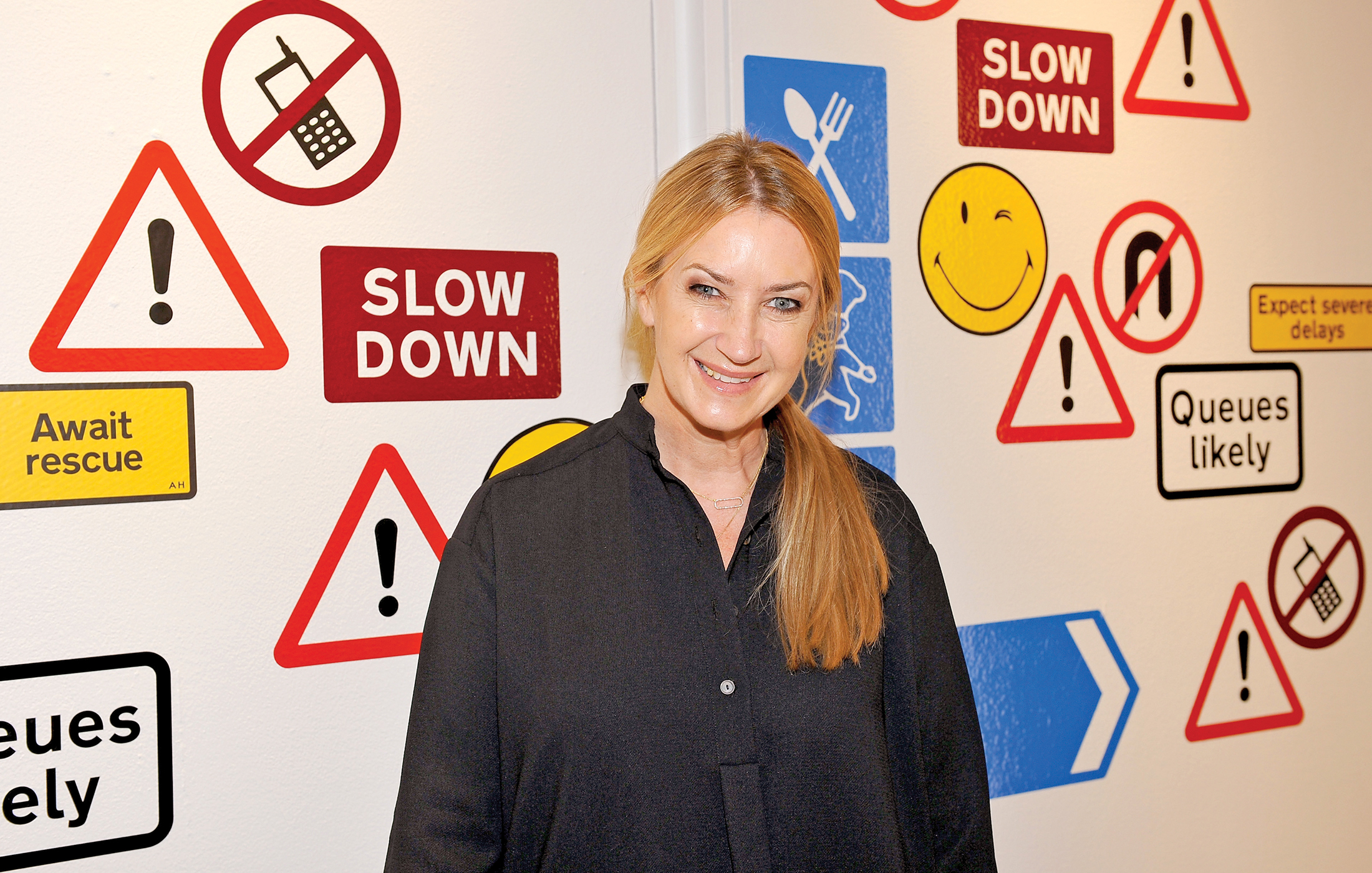 ANYA HINDMARCH'IN NEŞELİ DÜNYASI