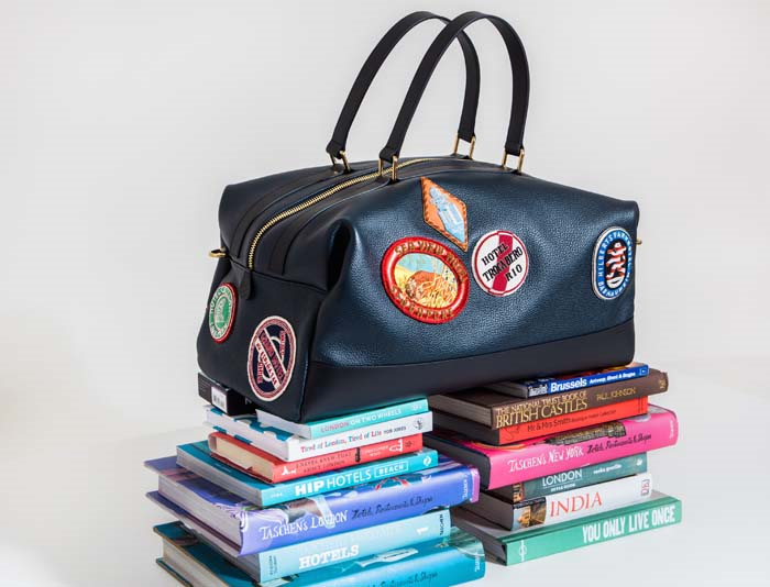 ÇANTALAR AÇIK ARTIRMAYA ÇIKIYOR