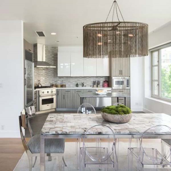 KENDALL JENNER EVİNE ALICI BULDU