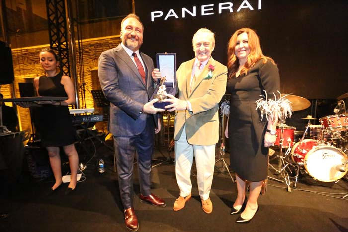 "HALA ZAMAN VAR" MESAJI VEREN DAVET