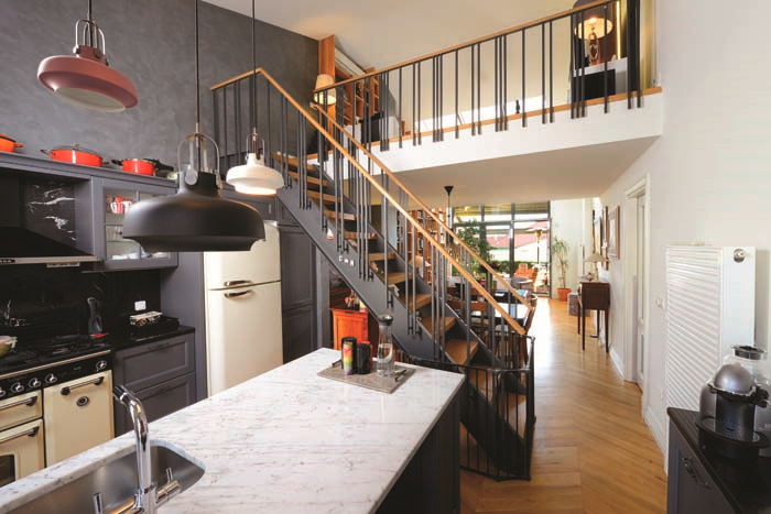 HAKAN VE AYŞEGÜL KODALIN TOM TOMDAKİ EVİ