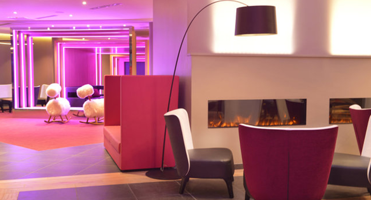 SOPHIE JACQMIN TARZIYLA VAL THORENS KAYAK MERKEZİ