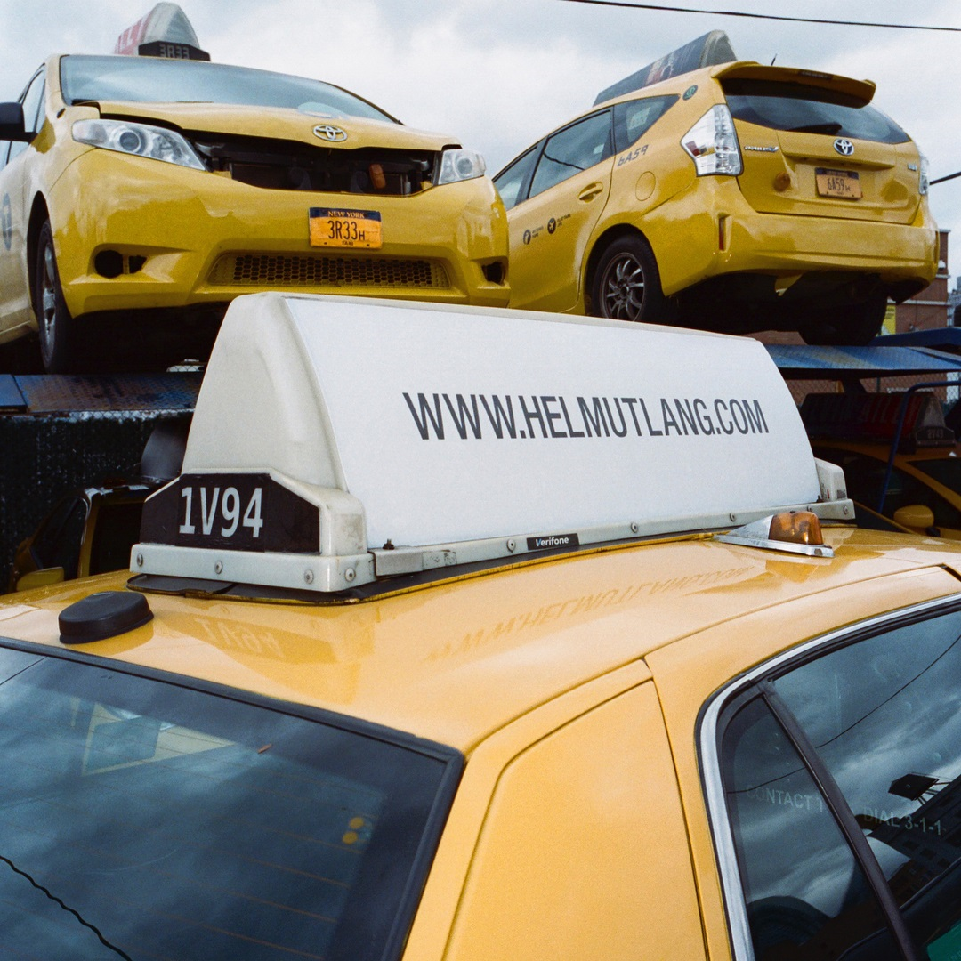 HELMUT LANG, NEW YORKU DOLAŞIYOR