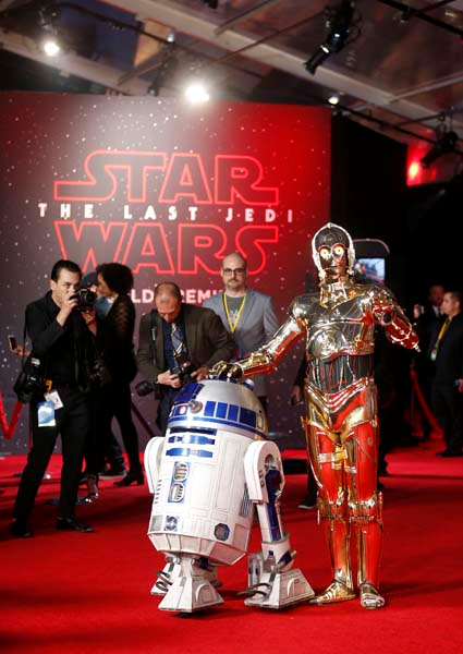 STAR WARS: LAST JEDI FİLMİNİN HOLLYWOODDA GALASI