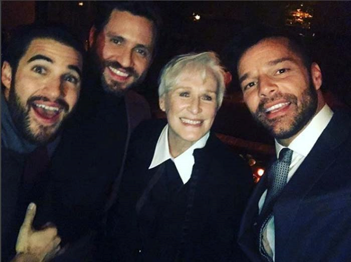 GIANNI VERSACENİN DİZİSİNİN ÖN GÖSTERİMİ