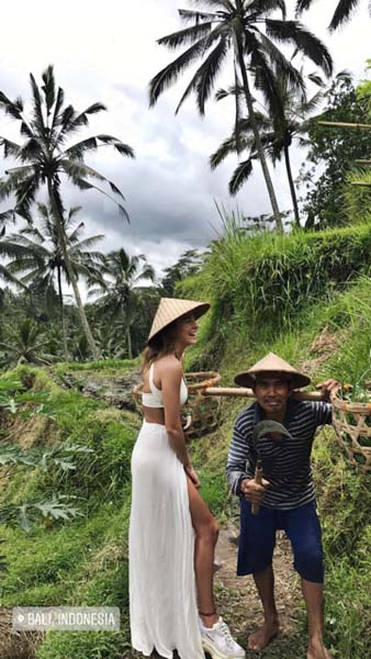 ASLIŞAH ALKOÇLARIN BALİ TATİLİ