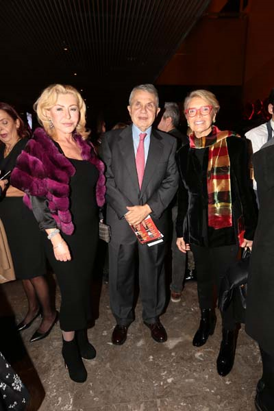 ÖZİLHAN AİLESİ MÜZİKALDEYDİ