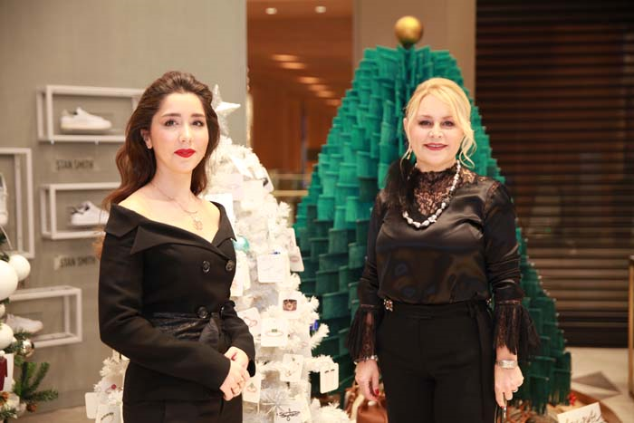 DEMET SABANCI GALERIES LAFAYETTEDE YENİ YILI KUTLADI