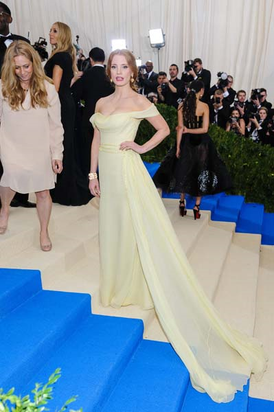 2017NİN EN ŞIK KADINLARI KİMLER OLDU?