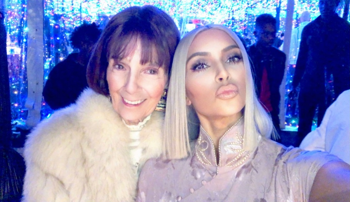 KARDASHIANLARIN YILBAŞI PARTİSİ