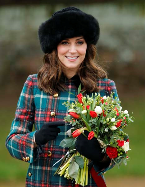 KATE MIDDLETON VE MEGHAN MARKLE AYNI KAREDE