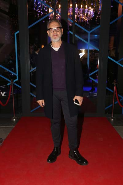 ATIL KUTOĞLU'NDAN VİYANA ESİNTİLİ YENİ YIL DAVETİ