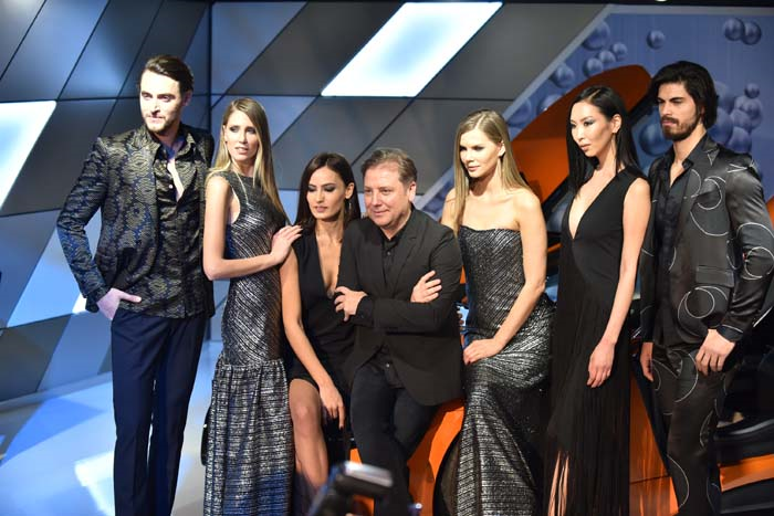 ATIL KUTOĞLU'NDAN VİYANA ESİNTİLİ YENİ YIL DAVETİ