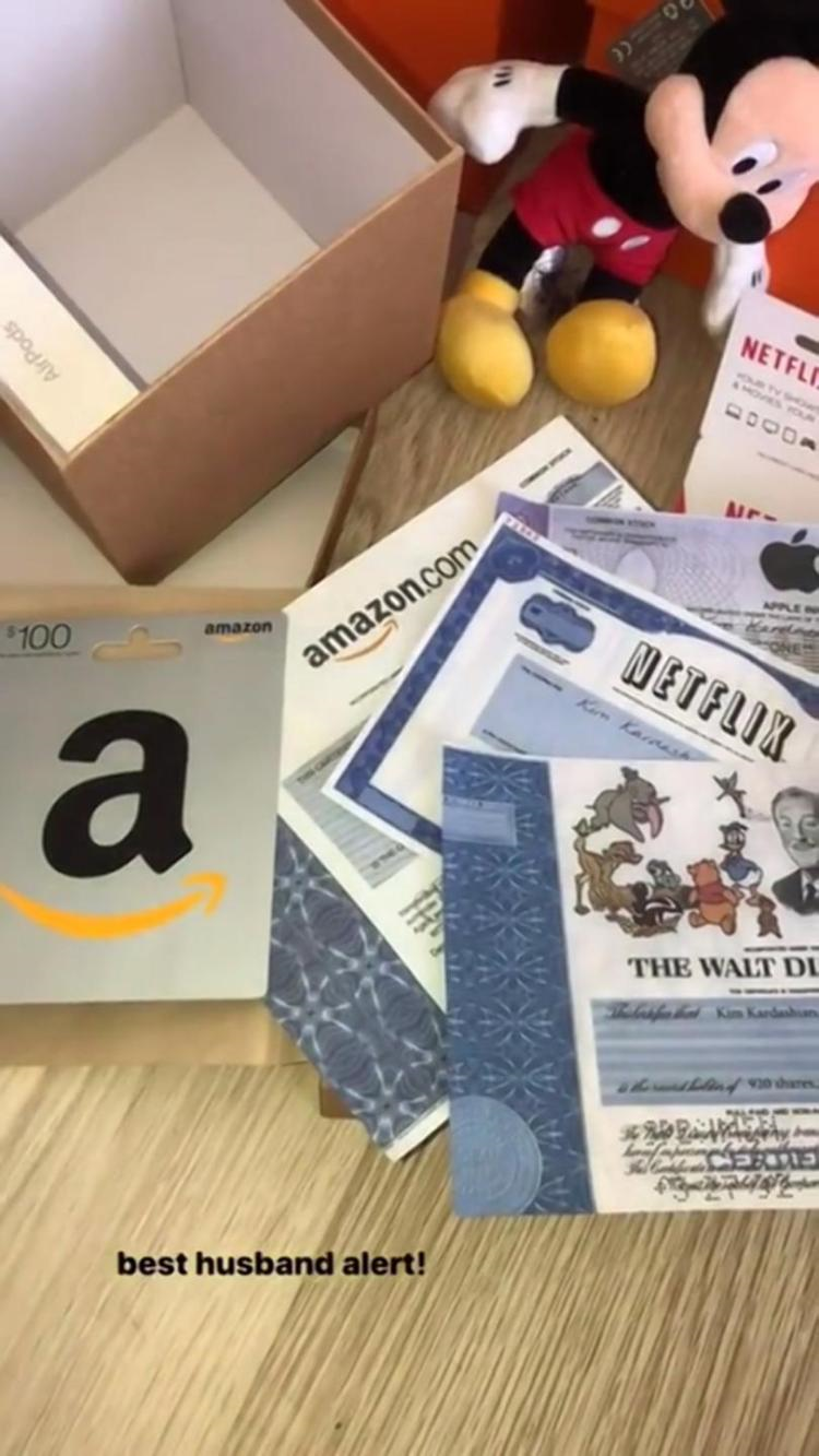 KANYE WESTTEN KIM KARDASHIANA YILBAŞI HEDİYESİ