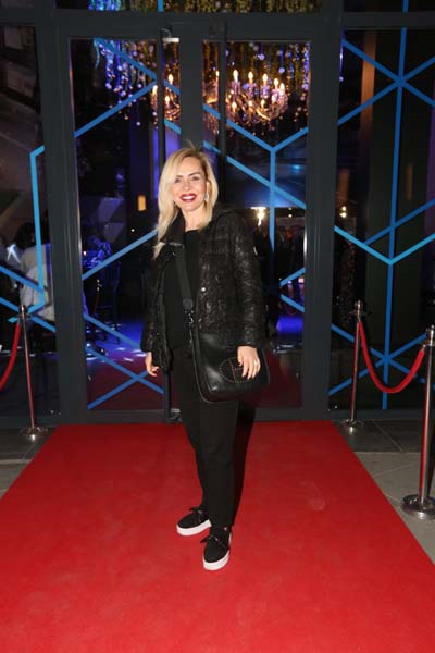 ATIL KUTOĞLU'NDAN VİYANA ESİNTİLİ YENİ YIL DAVETİ