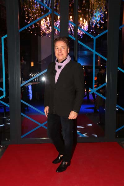 ATIL KUTOĞLU'NDAN VİYANA ESİNTİLİ YENİ YIL DAVETİ