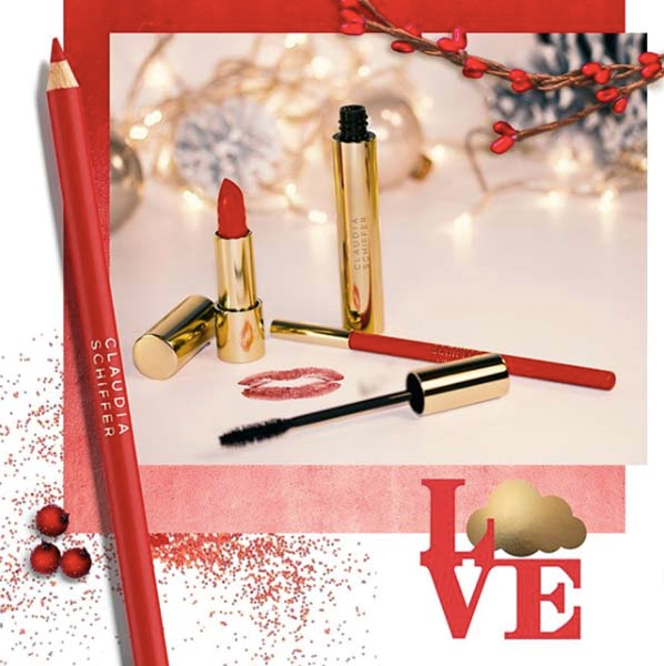 CLAUDIA SCHIFFER KENDİ MAKYAJ MARKASINI YARATTI