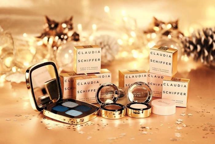 CLAUDIA SCHIFFER KENDİ MAKYAJ MARKASINI YARATTI