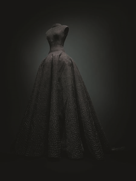 AZZEDINE ALAÏA SERGİSİ DESIGN MUSEUMDA