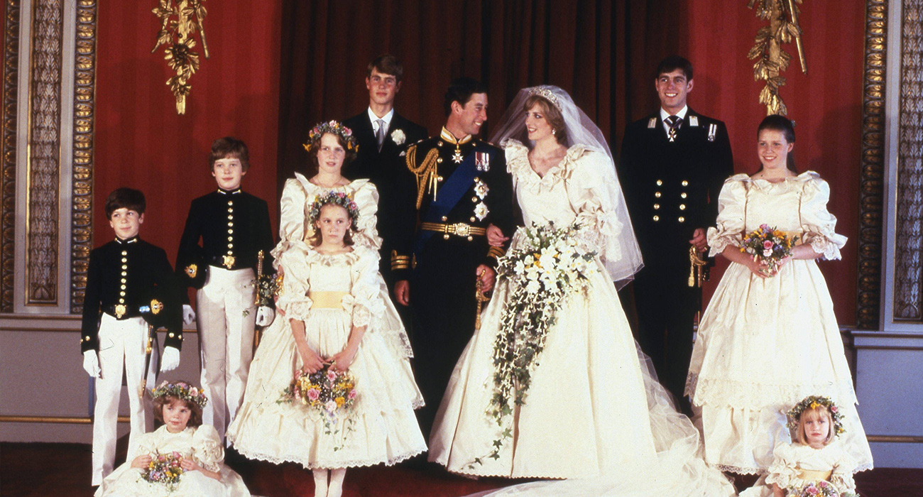 PRENSES DIANA'NIN GELİNLİĞİNİ TASARLAYAN TASARIMCI KENDİ MARKASINI YARATIYOR