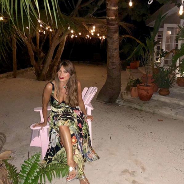 SOFIA VERGARANIN SANTA CRUZ DE LA PALMA TATİLİ DEVAM EDİYOR