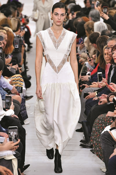 ZEYNEP ARÇAYIN LÜKSLERİ