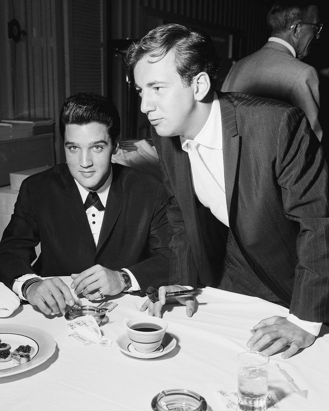 İYİ Kİ DOĞDUN ROCKN ROLLUN EFSANESİ